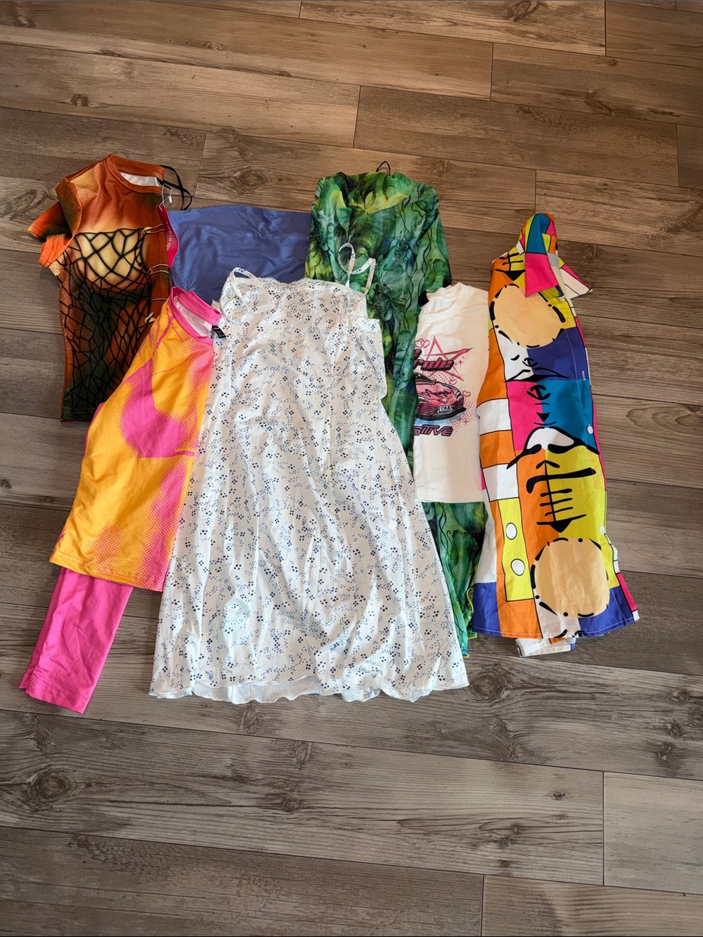 Women’s Shein bundle 3 dresses sz small and 4 shirts sz fitted medium